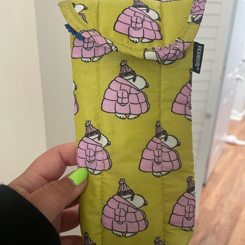Baggu Sunglasses Case - Snoopy Puffer